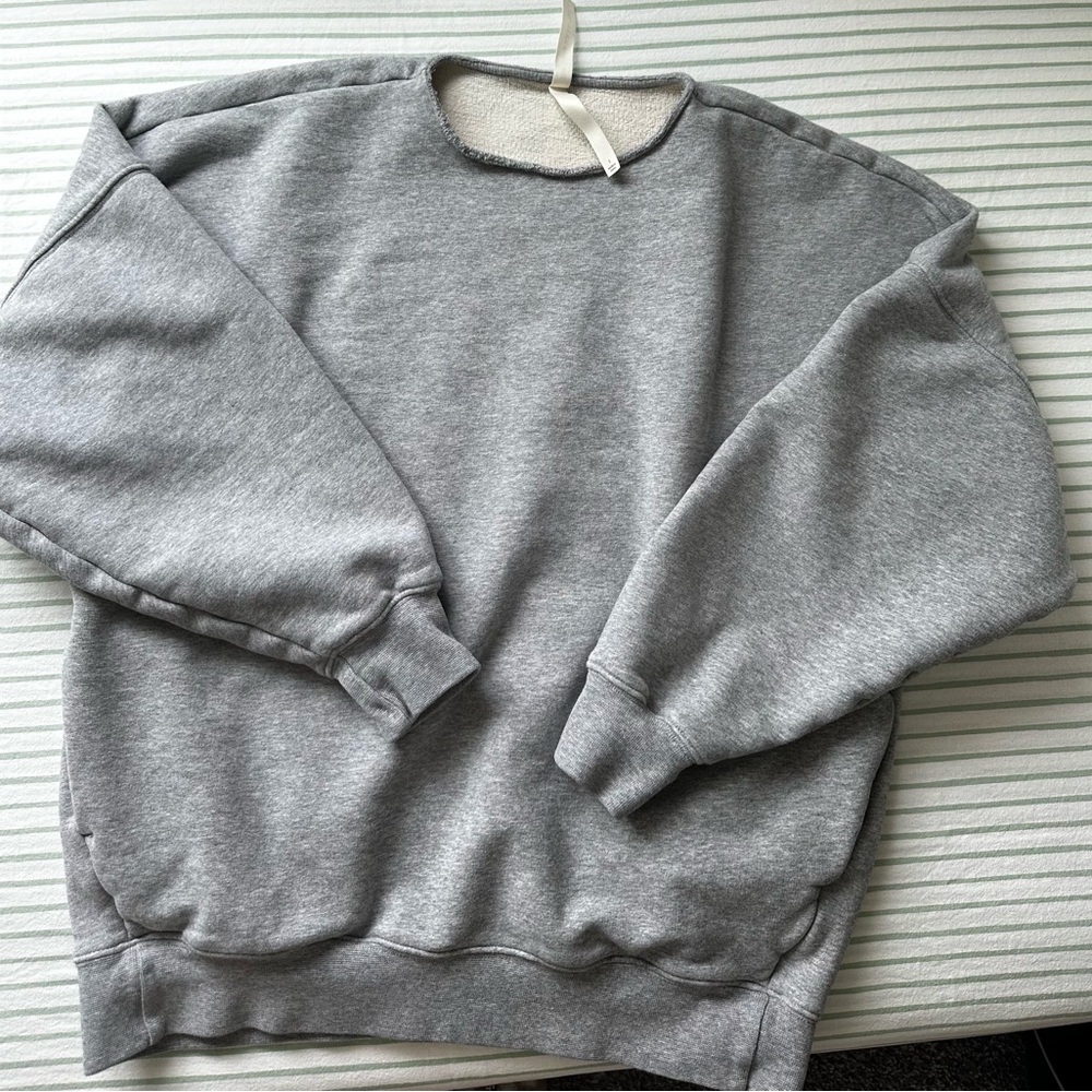 Babaton sweatshirt